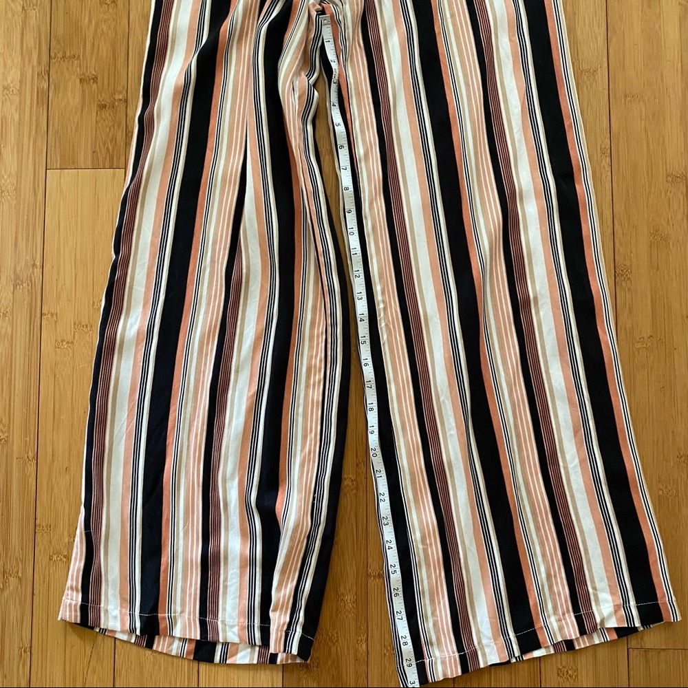 Striped Wide Leg pants - Picture 2 of 5